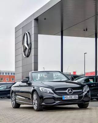 Mercedes-Benz CLC 250 2.5dm3 benzyna 203 CL R852M0 LZBBA402